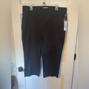 NWT Liz Claiborne “April” Cropped Black Pants